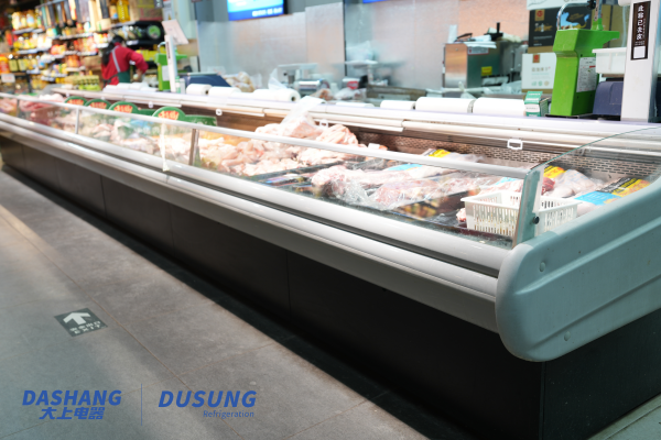 seafood display bins